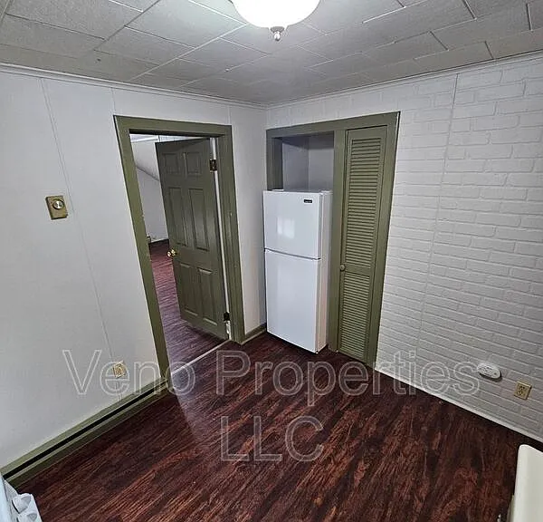 16-18 Division St #16-B — Photo 3