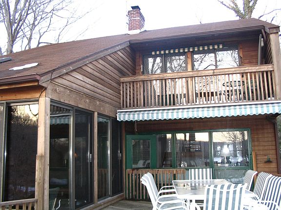 Rear of house, bedroom balcony