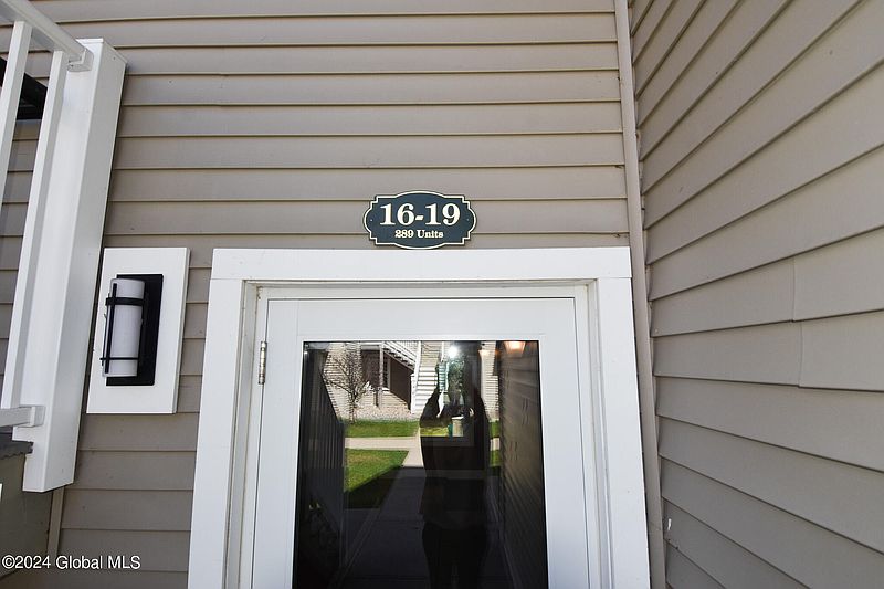 3rd image of 289 Jefferson Street APT 18