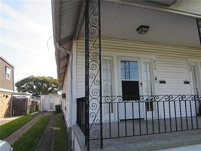 315 Zinnia Ave — Photo 2