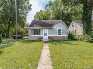 24601 Stanford St, Dearborn Heights, MI 48125