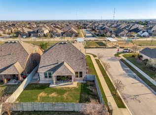 1836 Harrier Ln, Argyle, TX 76226