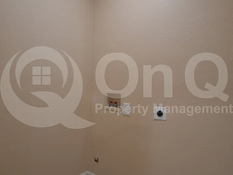 8118 N 29th Ave — Photo 15