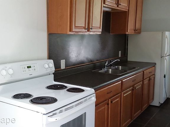 3rd image of 1523 Stamm Ave