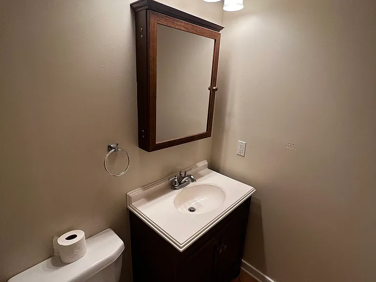 803 W Broad St #1 — Photo 18