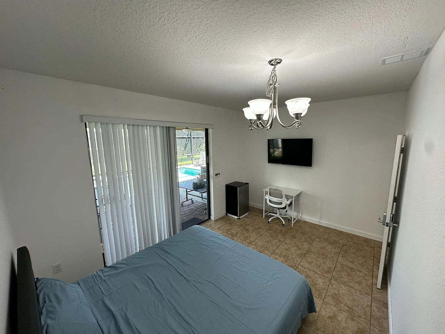 4 bed, 5.0 bath, 2842 sqft, $1,109 — Photo 3