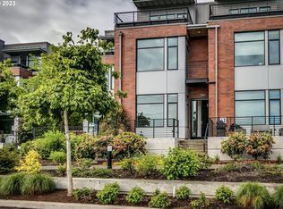 1626 NW Riverscape St, Portland, OR 97209