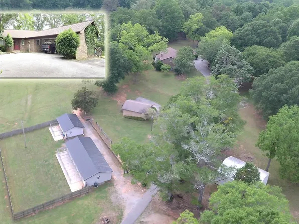 261 N McAlister Rd, Liberty, SC 29657