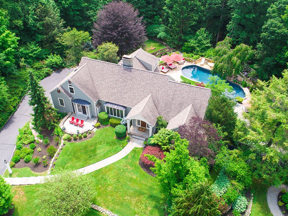 167 Peaceable Hill Road