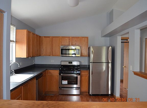 4th image of 905 Symphony Dr #905