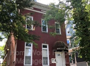 220 S Augusta Ave #1F, Baltimore, MD 21229