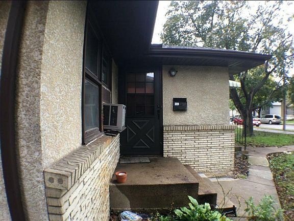 2nd image of 1098 26th Ave SE