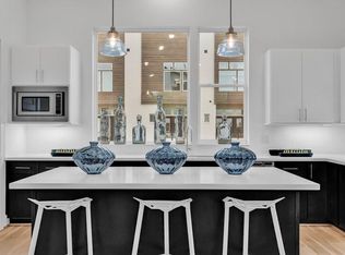 3 N Saint Charles St #C, Houston, TX 77003