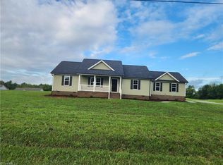 103 Knight Farm Rd, Stokesdale, NC 27357