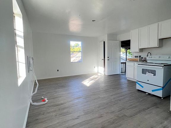 3rd image of 1215 E Whittaker St #1/2
