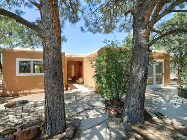 22 Avenida Del Monte Alto, Santa Fe, NM 87508