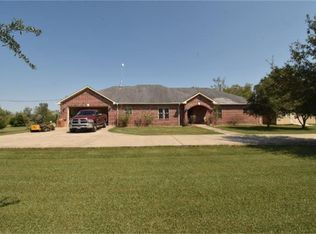525 Mesquite Hills Rd, East Bernard, TX 77435