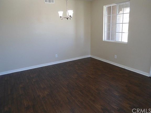 4th image of 13141 Newport St