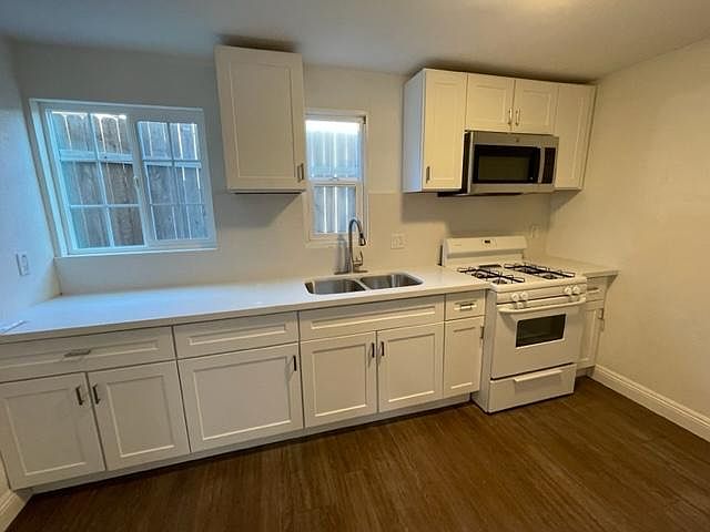 1st image of 302 S Horne St #8