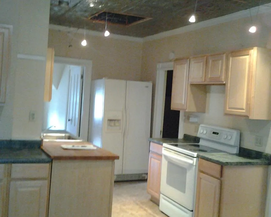 229 Cottage St #3