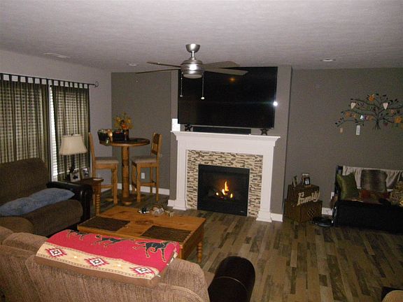 2nd image of 11440 Kestrel Ct