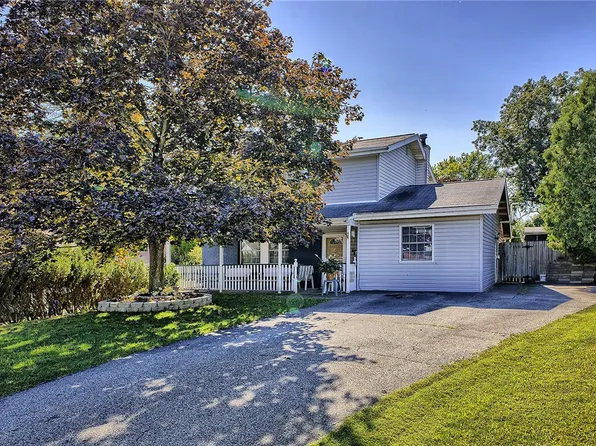 811 Cranberry Dr, Monroeville, PA 15146