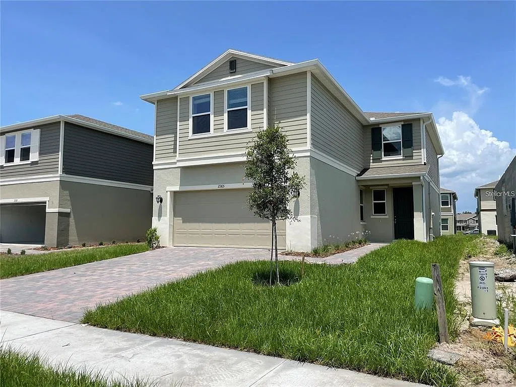 5 bed, 3.0 bath, 2544 sqft, $3,050 — Photo 2