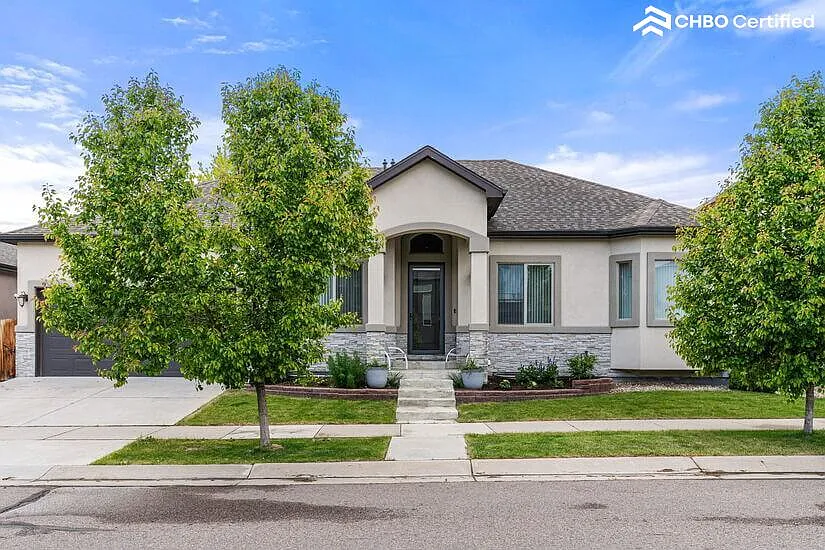1131 S Balsam Ct