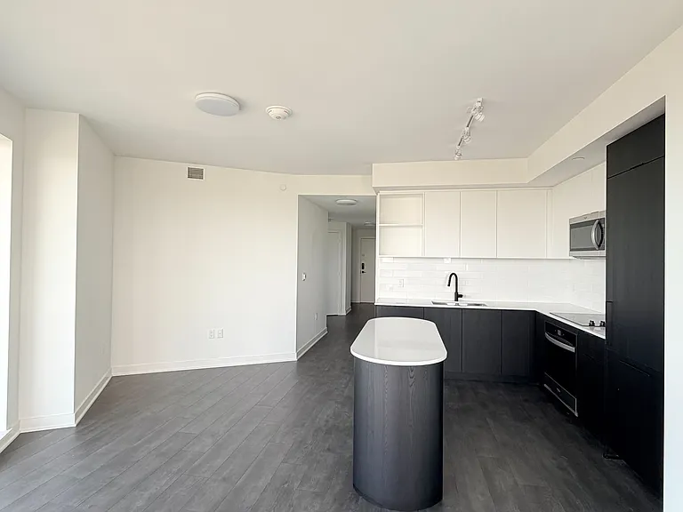 1185 Dupont St #2507 — Photo 40