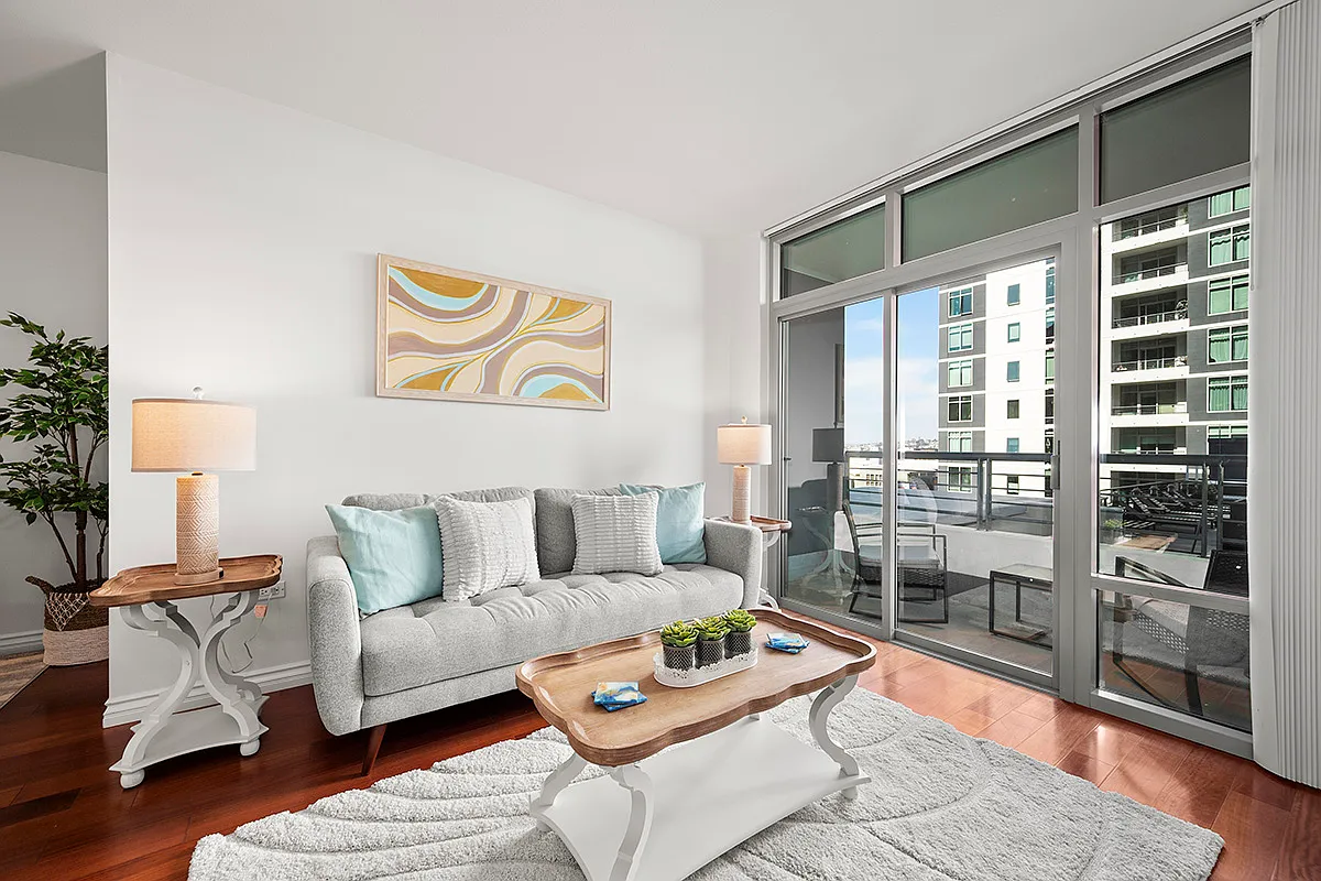 1 bed, 655 sqft, $4,200 — Photo 1