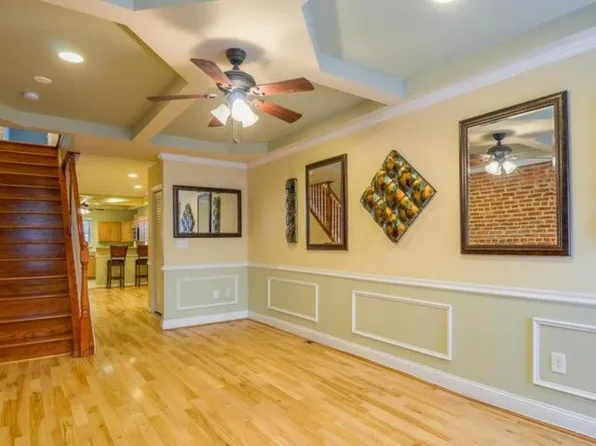 2326 E Fayette St, Baltimore, MD 21224