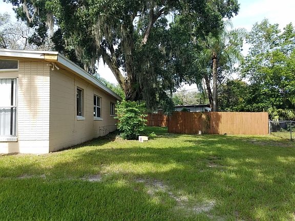 Right side of home into backyard