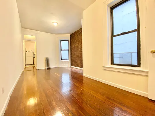 Rented by Oxford Property Group | media 4