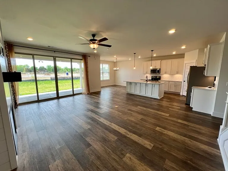 2403 Blue Heron Dr — Photo 8