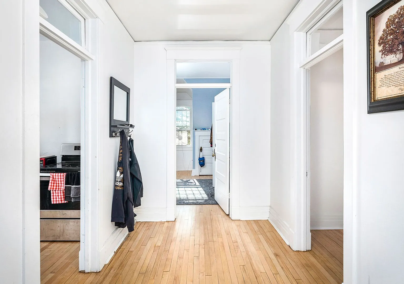 3+ Bedroom In The Ordean Mansion - Available Today! — Photo 4