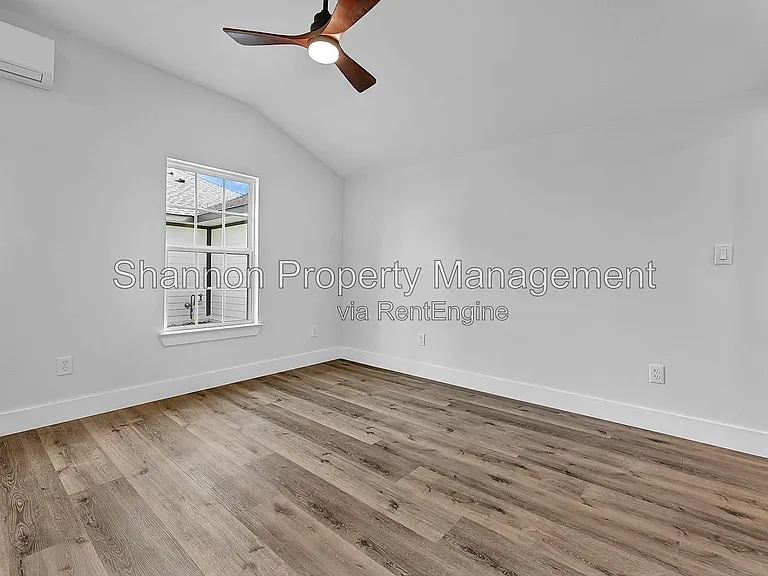 224 Everton St — Photo 26