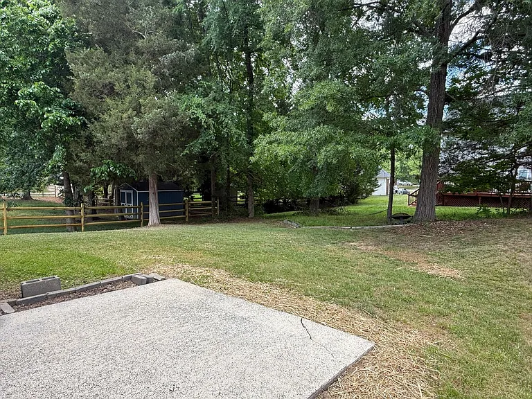 10411 Hellebore Rd — Photo 22