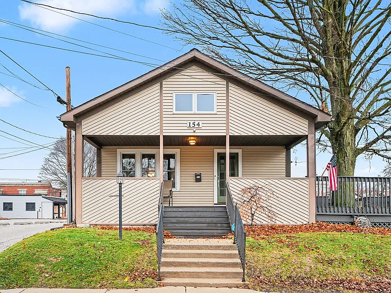 154 Morgan Blvd — Photo 2