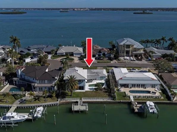 878 Harbor Is, Clearwater, FL 33767