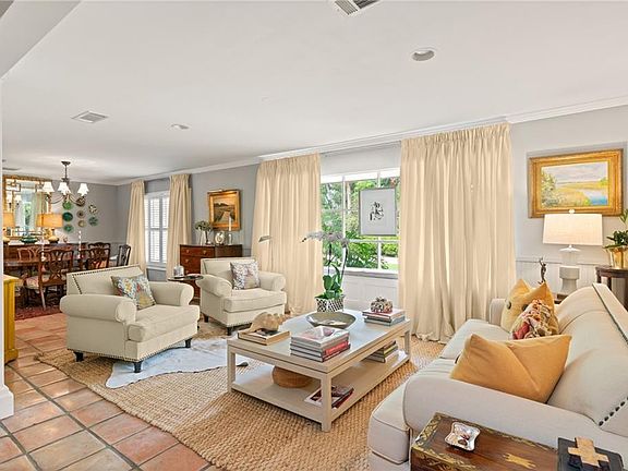 5th image of 108 N Windward Dr