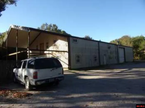 1034 Orchard St, Flippin, AR 72634