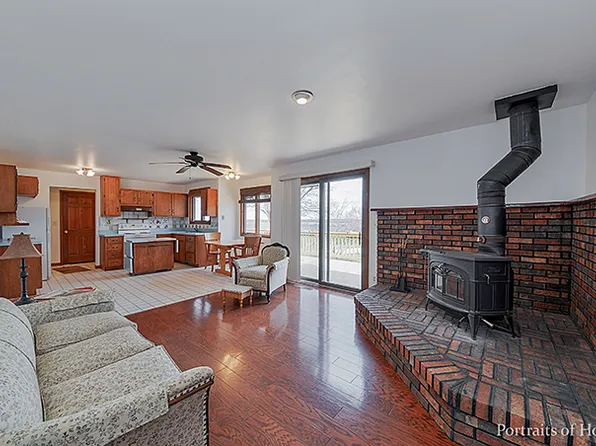 40W903 Norris Rd, Sugar Grove, IL 60554