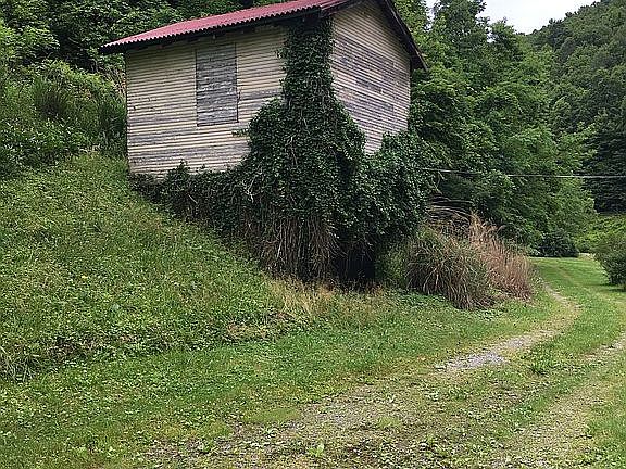 Cellar with room on top