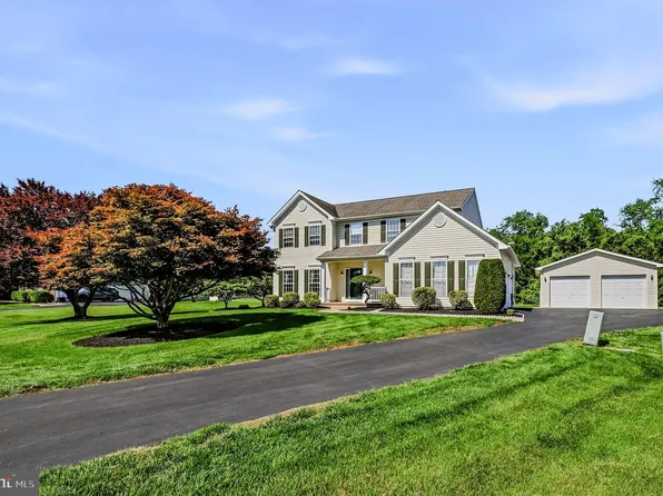 412 Maplewood Dr, Middletown, DE 19709
