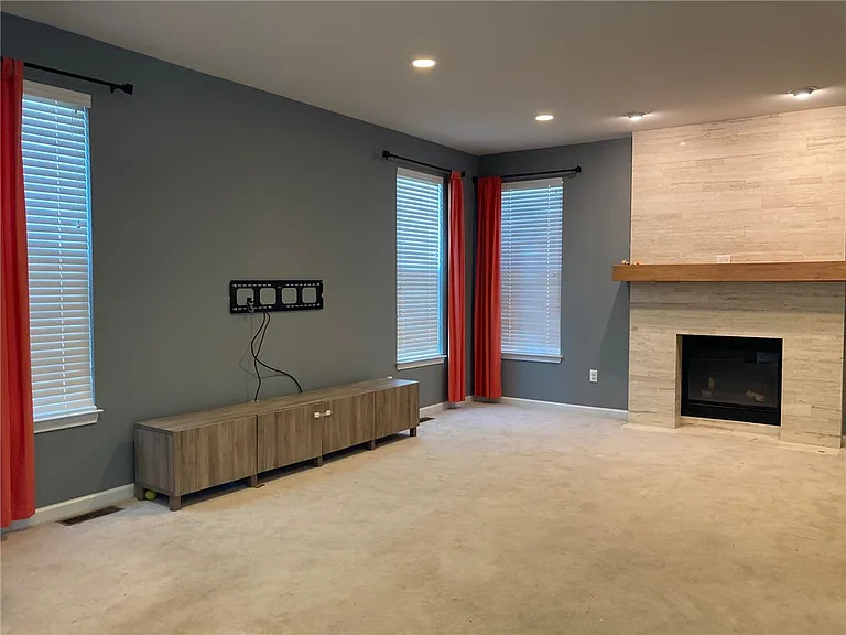 2379 Wheatland Cir — Photo 11