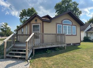 301 Piatt Ave, Mattoon, IL 61938