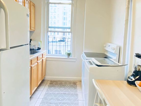 5th image of 676 Saint Nicholas Ave APT 42