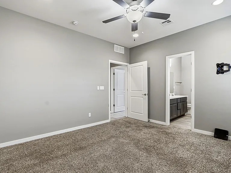 2025 William Caples St — Photo 23