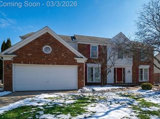 1234 Sandy Ridge Dr, Rochester Hills, MI 48306
