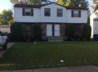 235 Glenhaven Dr, Amherst, NY 14228